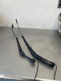 08-09 PONTIAC G8 WIPER ARMS OEM