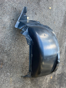 97-04 C5 CORVETTE RR (RIGHT REAR)FENDER LINER/SPLASH SHIELD 10411578 OEM